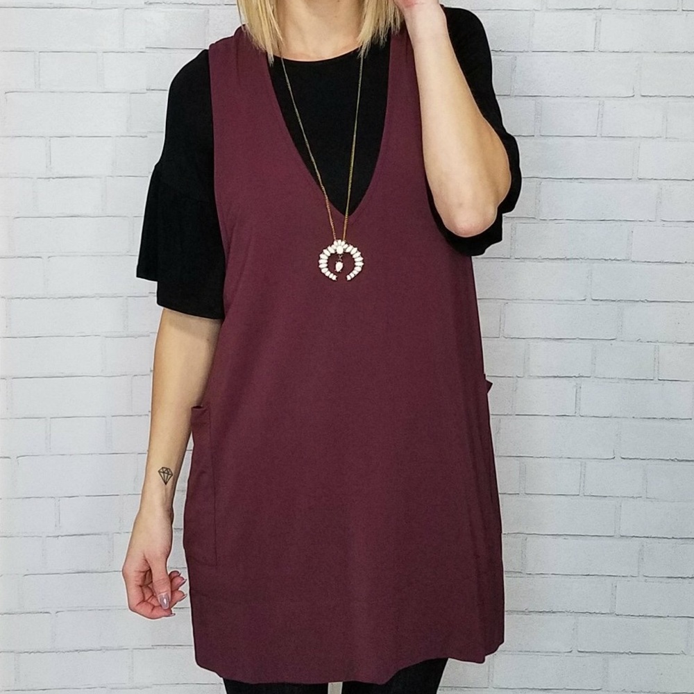 NWT Black Ruffle Sleeve Tunic - Picture 3 of 3